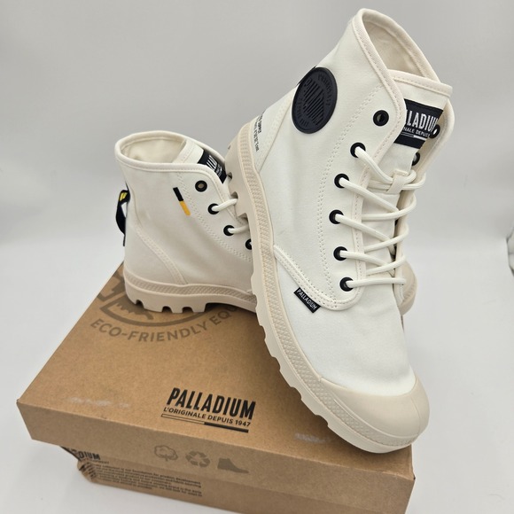 Palladium Pampa Hi HTG Supply Combat Boots Women's Size 9.5 Star White Canvas - Picture 1 of 10